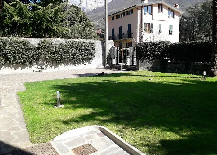 Гостевой дом Casa Liberty Манделло-дель-Ларио